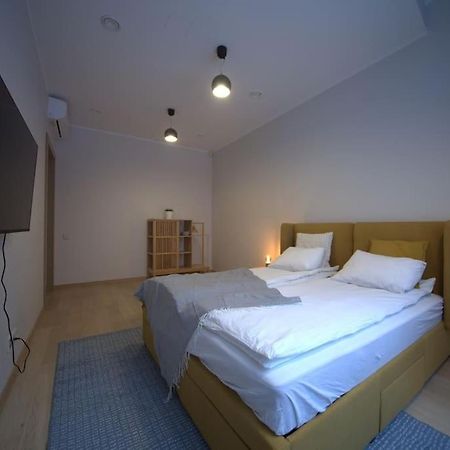 3 Bedroom Apartment In The Old/T รีกา ภายนอก รูปภาพ