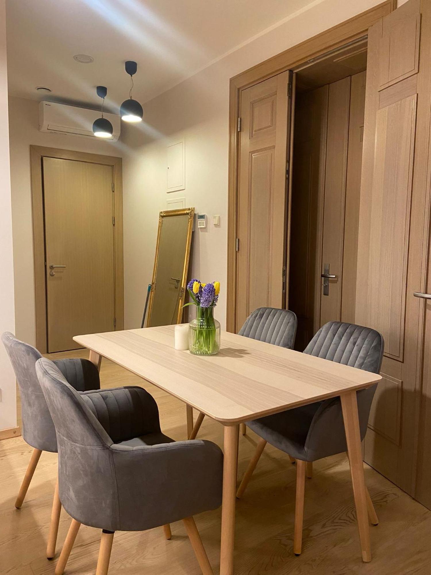 3 Bedroom Apartment In The Old/T รีกา ภายนอก รูปภาพ
