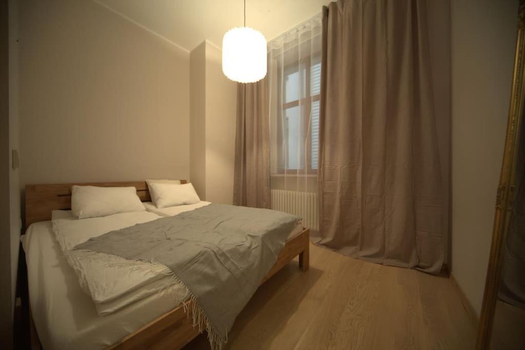 3 Bedroom Apartment In The Old/T รีกา ภายนอก รูปภาพ